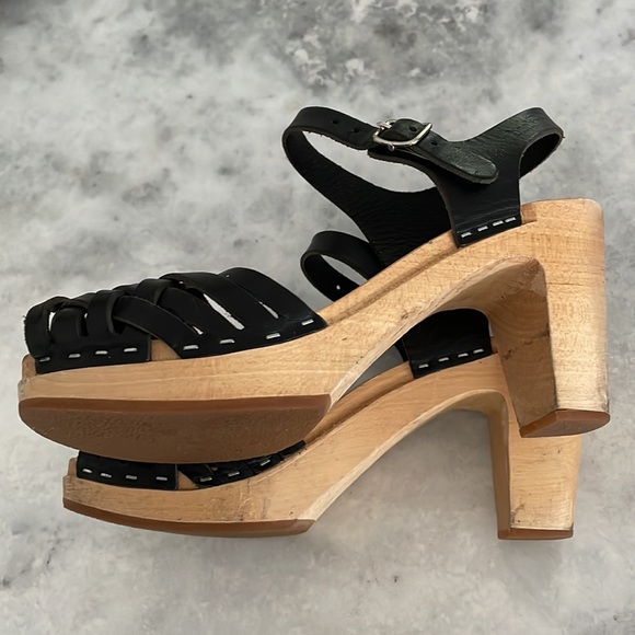 Swedish Hasbeens Black Braided Sky High Peep toe Wooden Stapled Clogs/Sandals - Picture 13 of 16
